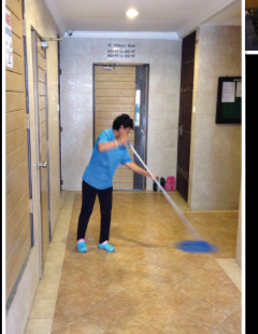 Weavepact cleaning operator in a residential corridor